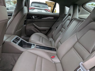 2019 Porsche Panamera 4